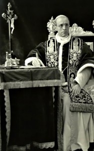 Pio XII, celeberrimi i suoi discorsi agli sposi novelli.