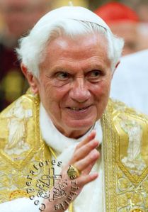 0012-la-chiesa-spiegata-da-ratzinger-3_5708c435b7368