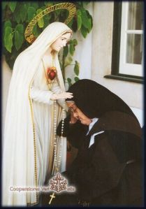 009-fatima-tiara-papato-2_56c72b62ac0e1